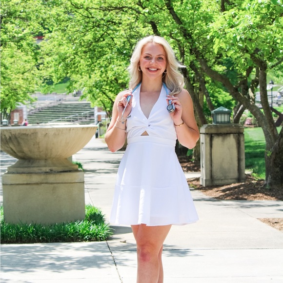 Meet your Posher, Rory - Picture 2 of 5